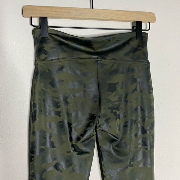 Spanx Green Camo High Waist Leggings Size S - Picture 9 of 15